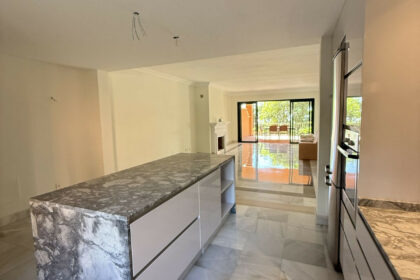 70cc09880c8ecb8cfbb286b8158d3eaf - 1