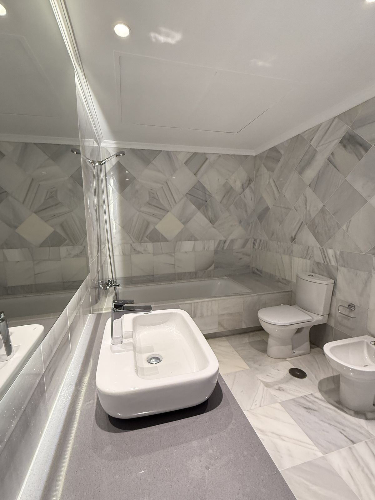 70cc09880c8ecb8cfbb286b8158d3eaf - 14