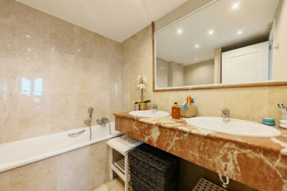 7167c256f48c8efaeb07b6550e020f5f - 10