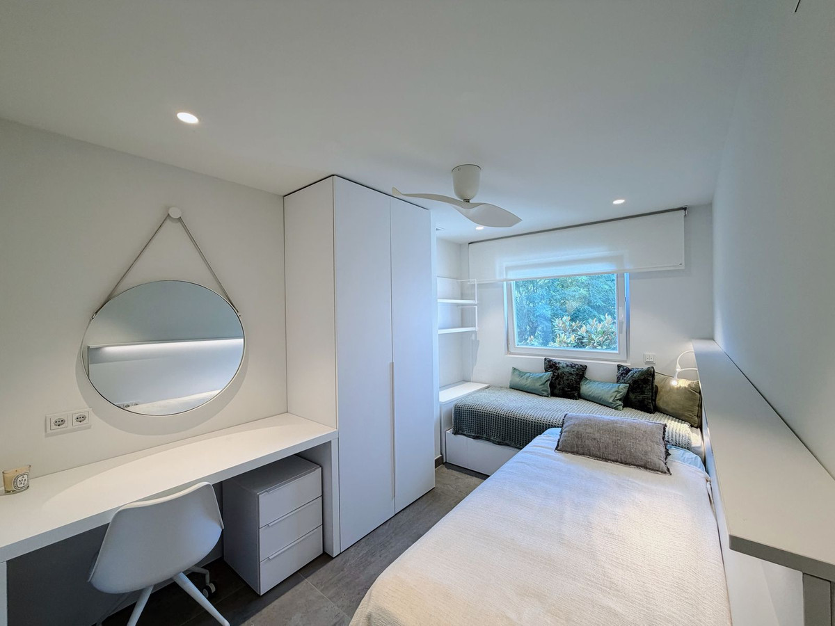 71a34c495f3ca603eeaf95a743576fab - 23