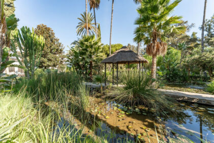 722d1f01c46e4f8381a65661943c3b8b - 40