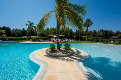 72e8efef85fe6bf8f6e558f596a38259 - 23