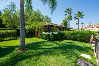 72e8efef85fe6bf8f6e558f596a38259 - 25