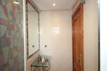 730e574e42478a9af8a10b0096e1ef61 - 19