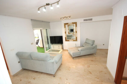 730e574e42478a9af8a10b0096e1ef61 - 27