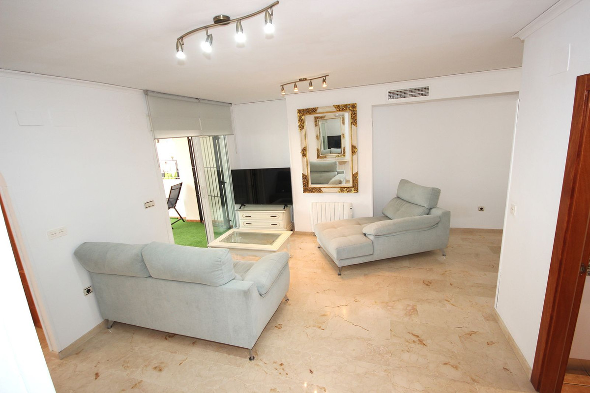 730e574e42478a9af8a10b0096e1ef61 - 27