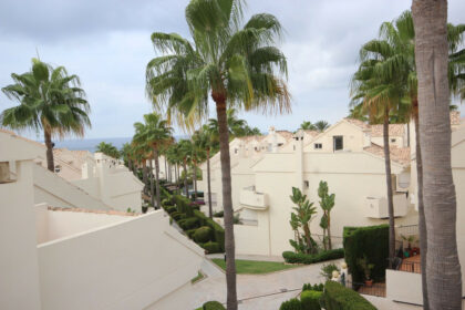 730e574e42478a9af8a10b0096e1ef61 - 37