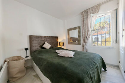 73739a6b1327092c26230cc41ce55f0b - 12