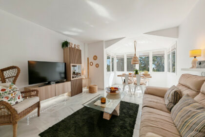 73739a6b1327092c26230cc41ce55f0b - 3