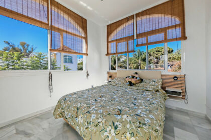 73739a6b1327092c26230cc41ce55f0b - 9