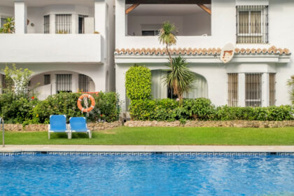 738ef54556b198bf14f22aa40e226fff - 13