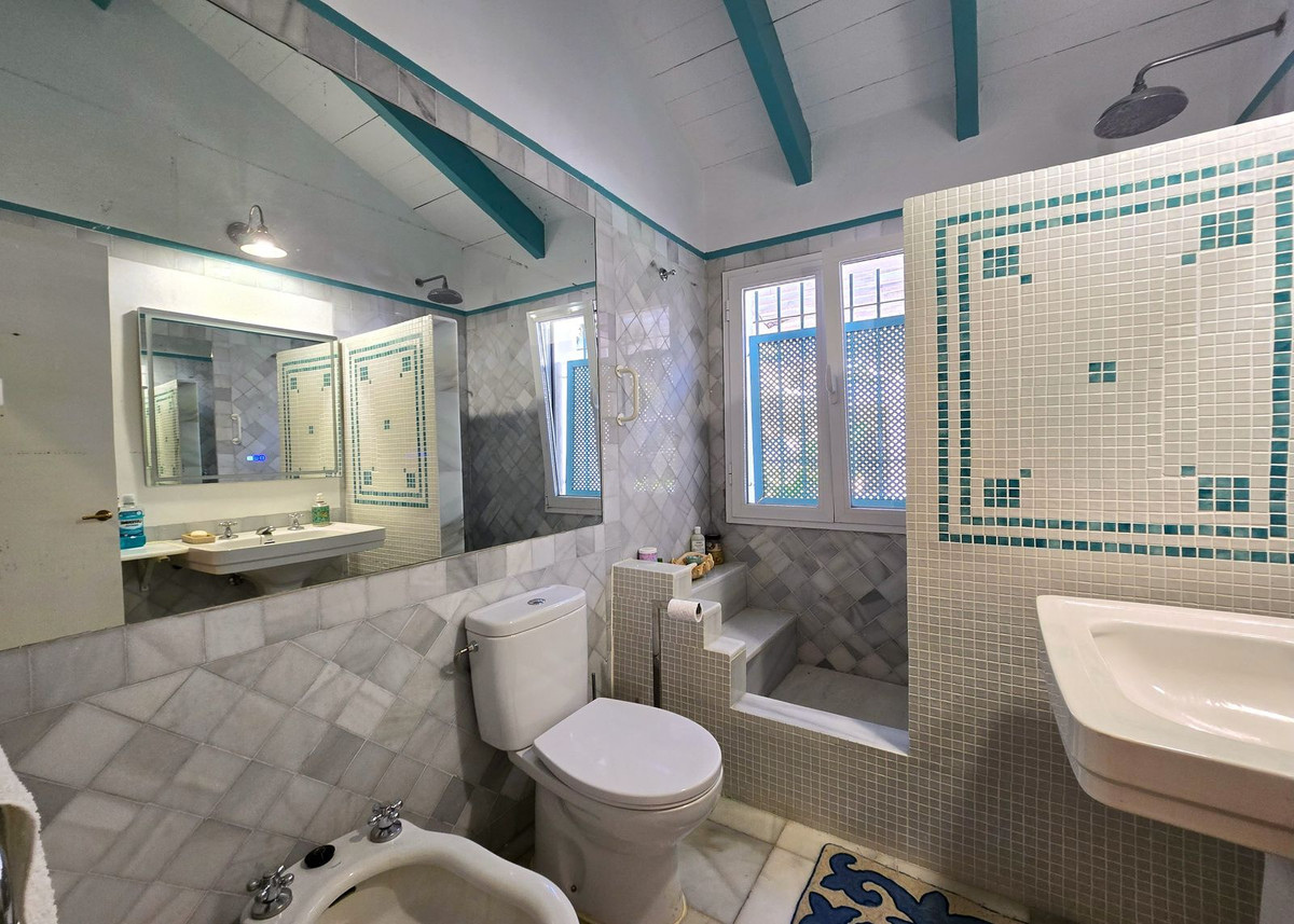 73df82969aa58f9e2022f2b958b08619 - 23