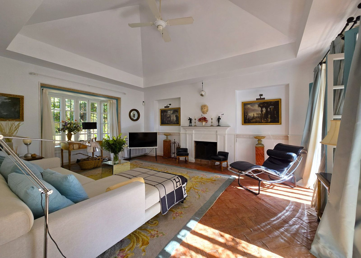 73df82969aa58f9e2022f2b958b08619 - 4