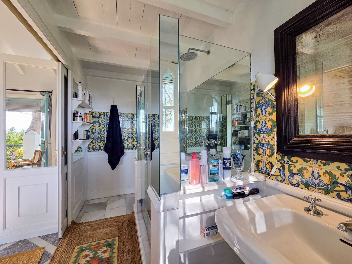 73df82969aa58f9e2022f2b958b08619 - 7