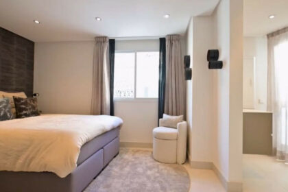 73e340541776bd88e34f3e79dd736b50 - 12