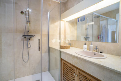 73f16586e38d991092af41910ff49fa3 - 13