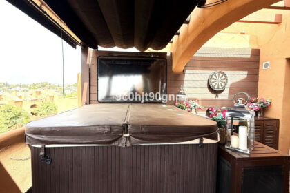 73fac7e615f892c1804052e7e79523df - 18