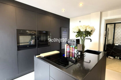 73fac7e615f892c1804052e7e79523df - 19