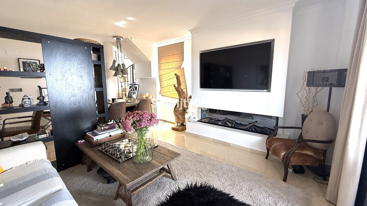 73fac7e615f892c1804052e7e79523df - 4