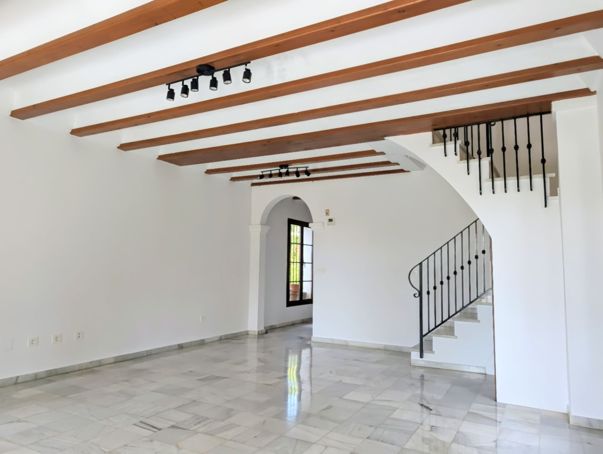 7424709522a997ee77f1fa4a4afbe119 - 10