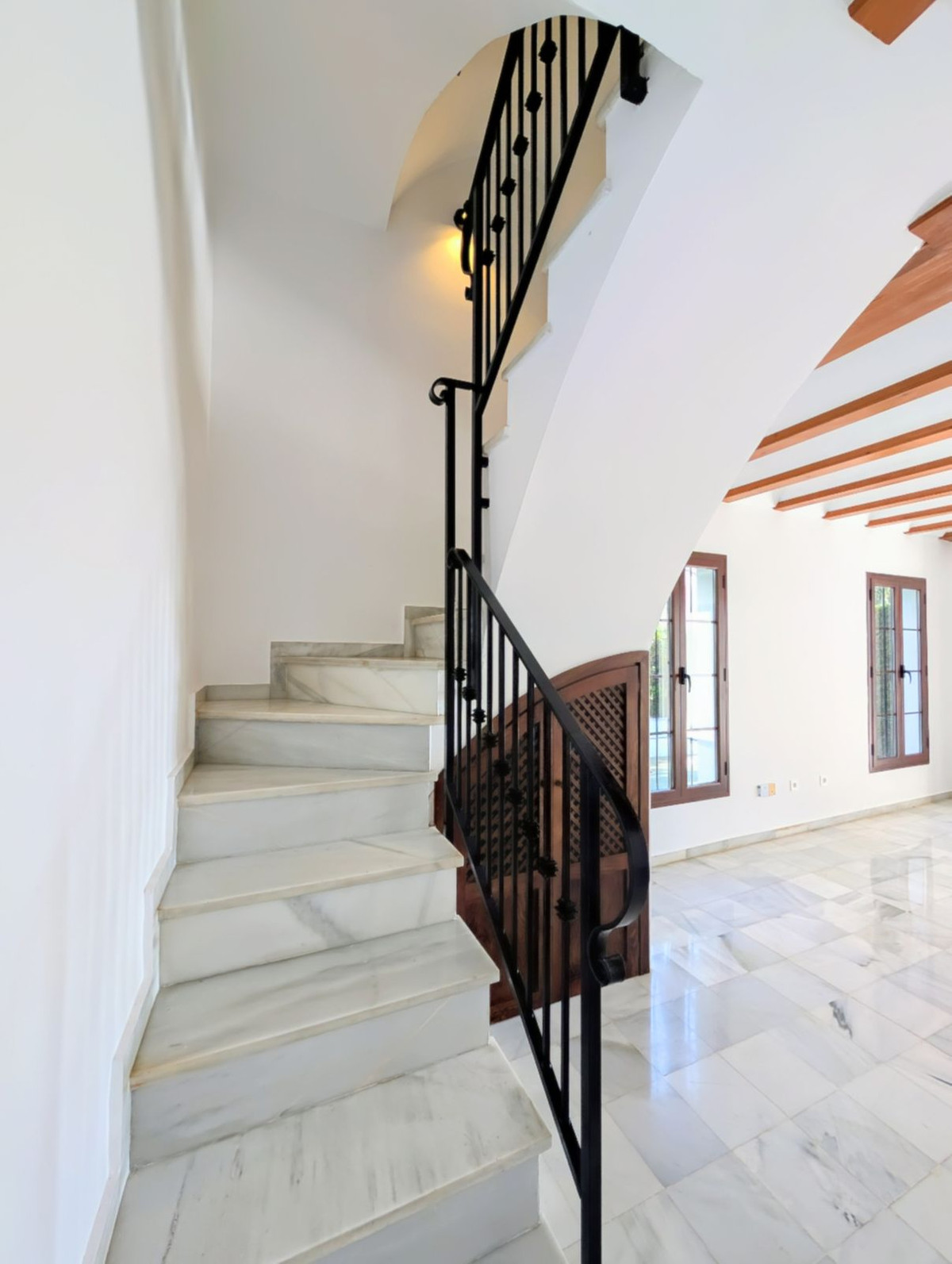 7424709522a997ee77f1fa4a4afbe119 - 19