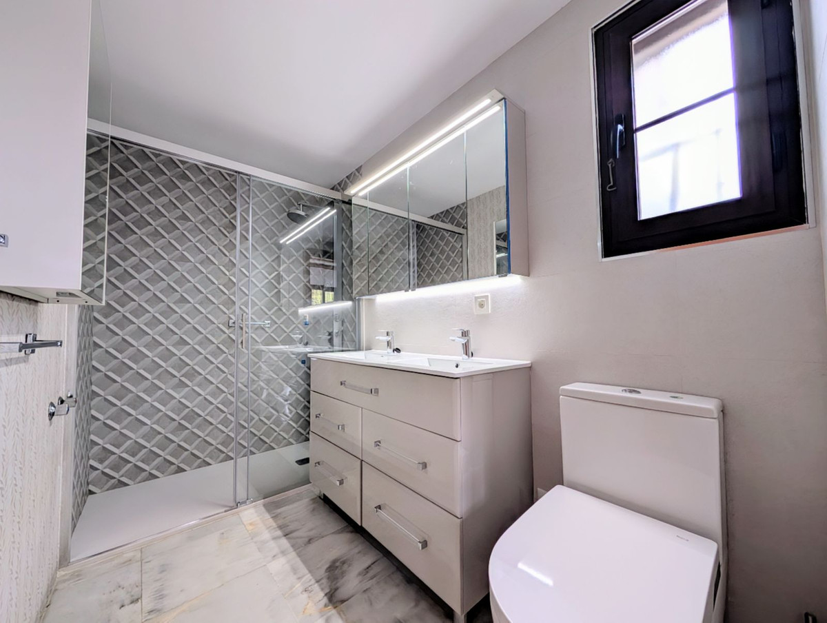 7424709522a997ee77f1fa4a4afbe119 - 21