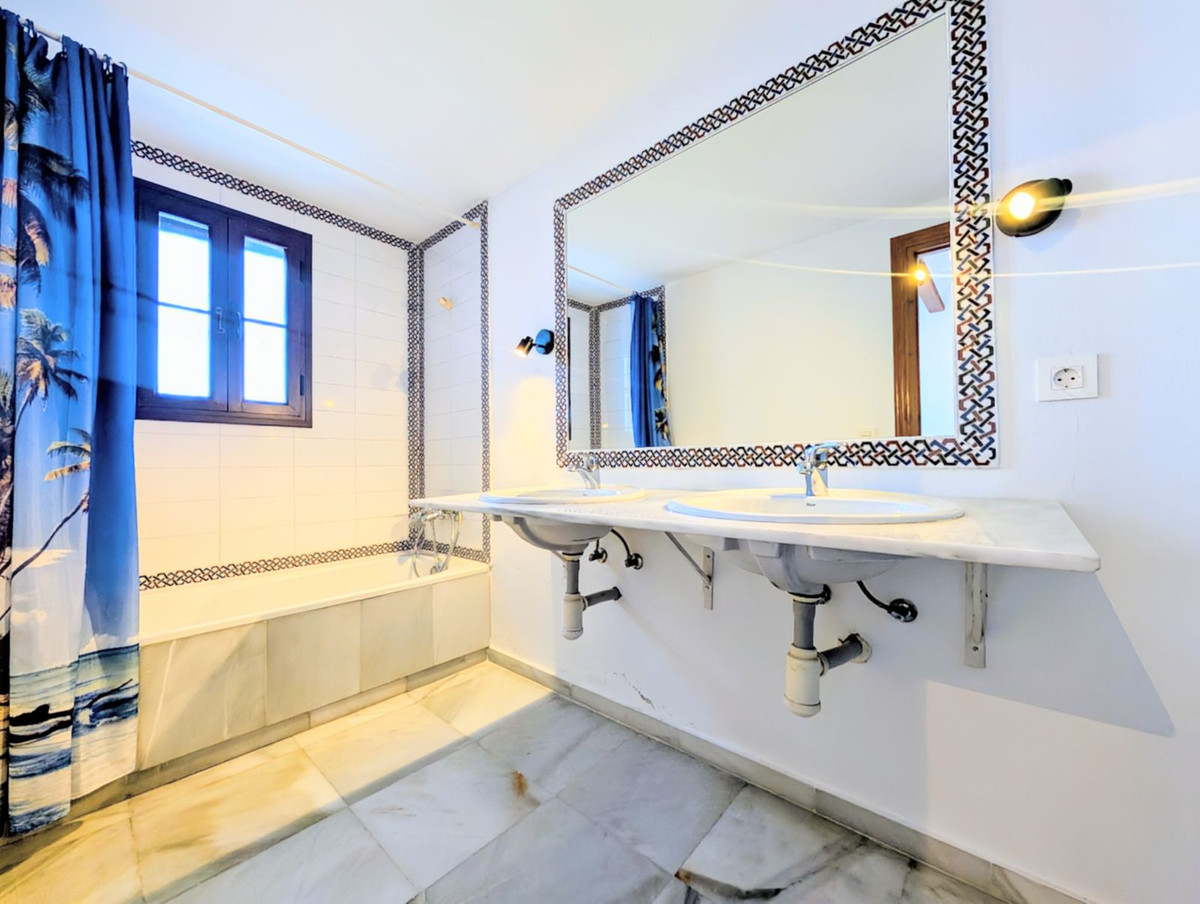 7424709522a997ee77f1fa4a4afbe119 - 26