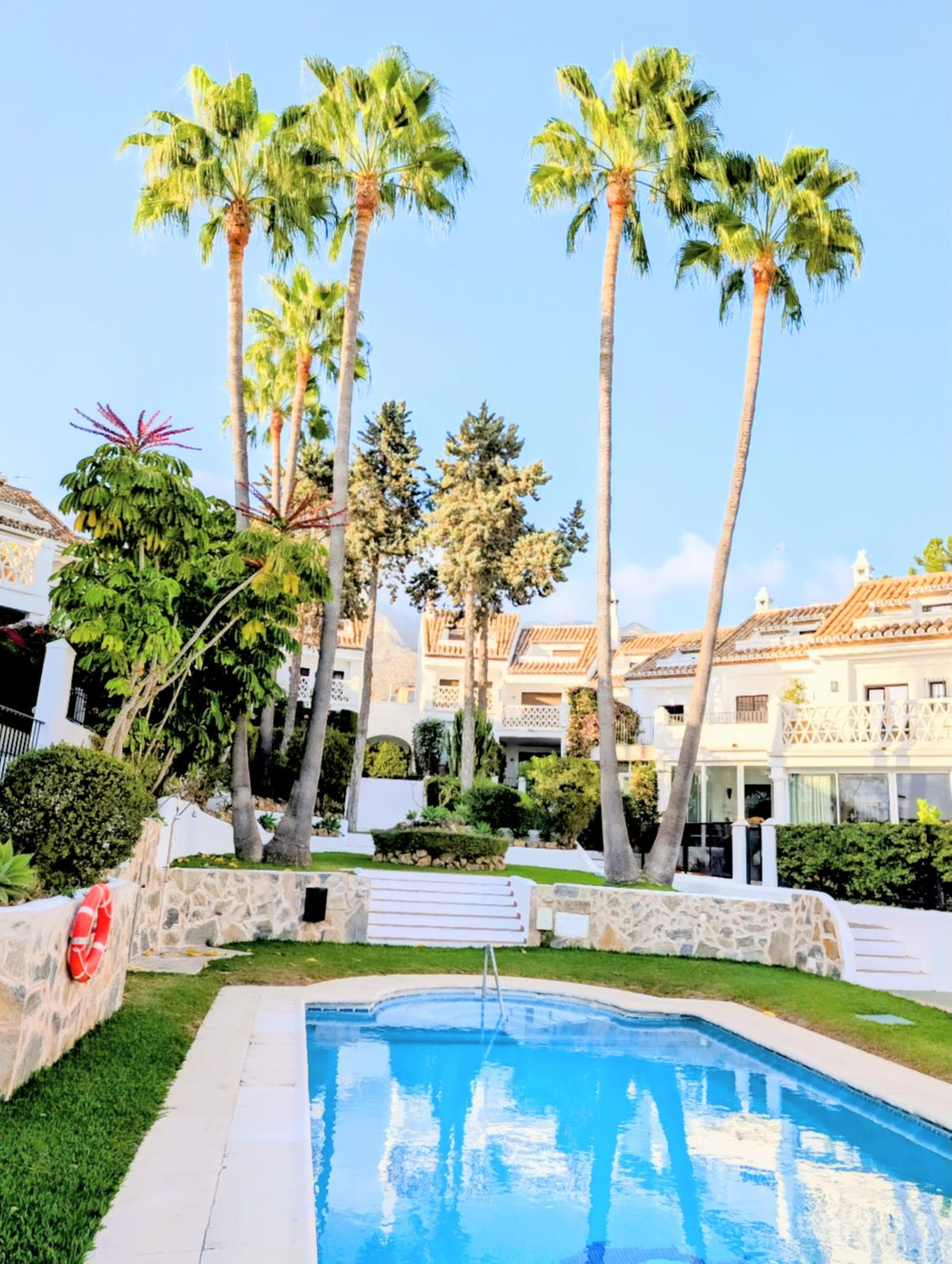 7424709522a997ee77f1fa4a4afbe119 - 4