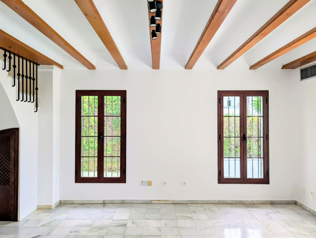 7424709522a997ee77f1fa4a4afbe119 - 7