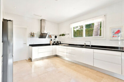 762e420d8cbaff45e300388ca4271286 - 13