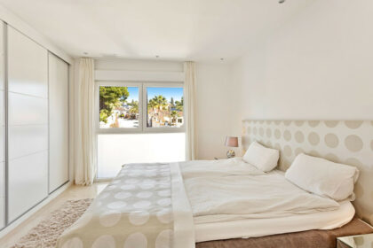 762e420d8cbaff45e300388ca4271286 - 50