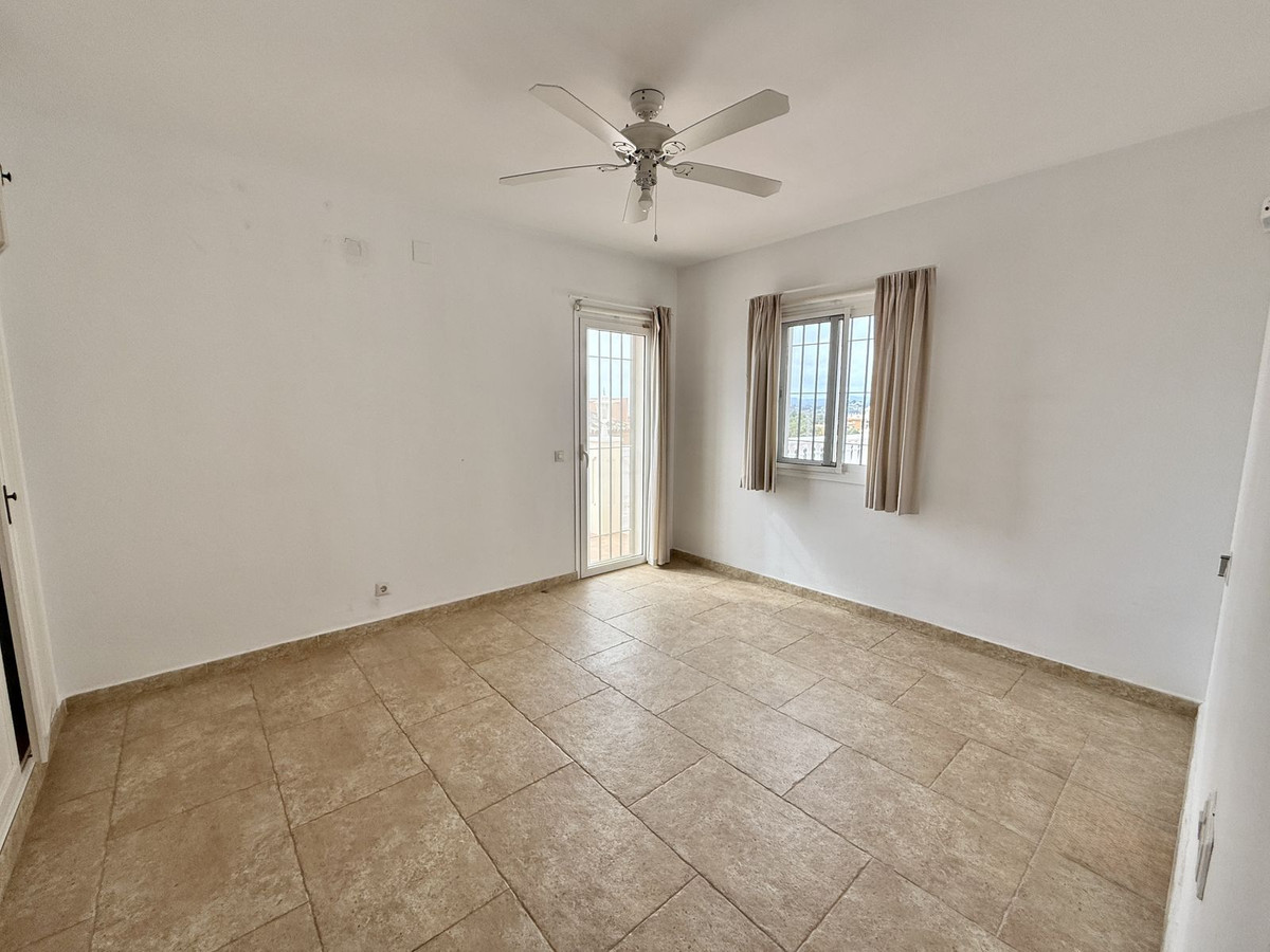 764348b069a9caba59771d97dd43d7be - 10