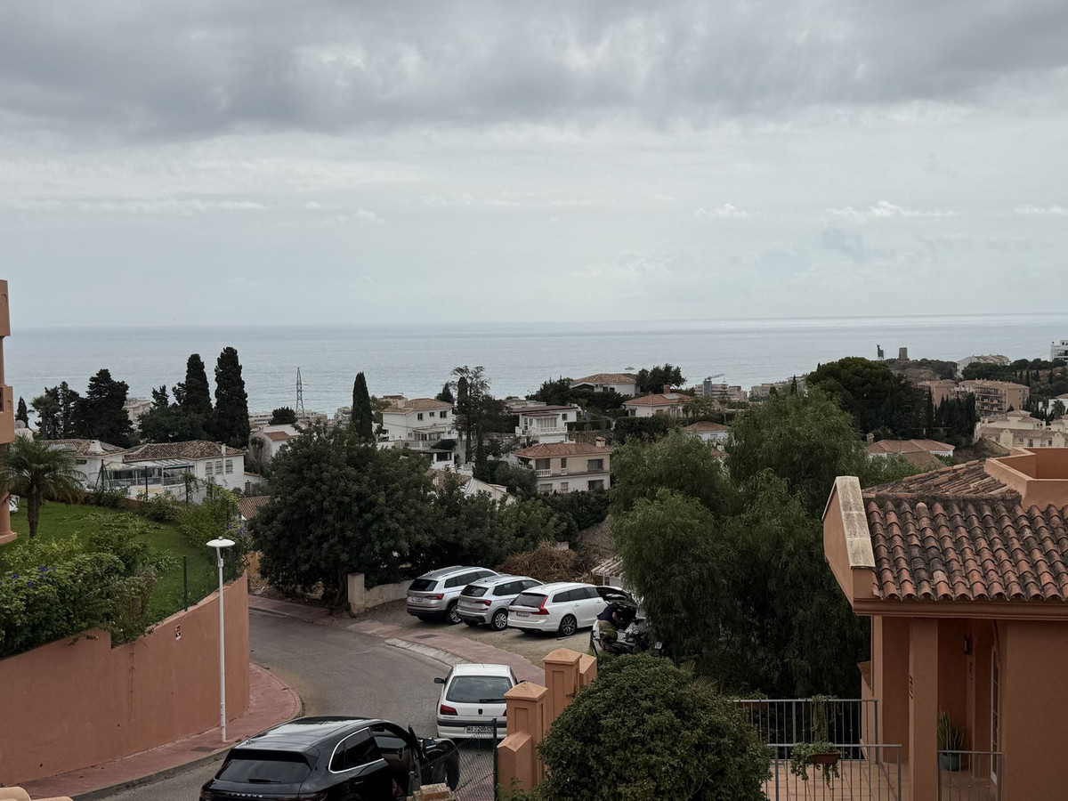 764348b069a9caba59771d97dd43d7be - 15