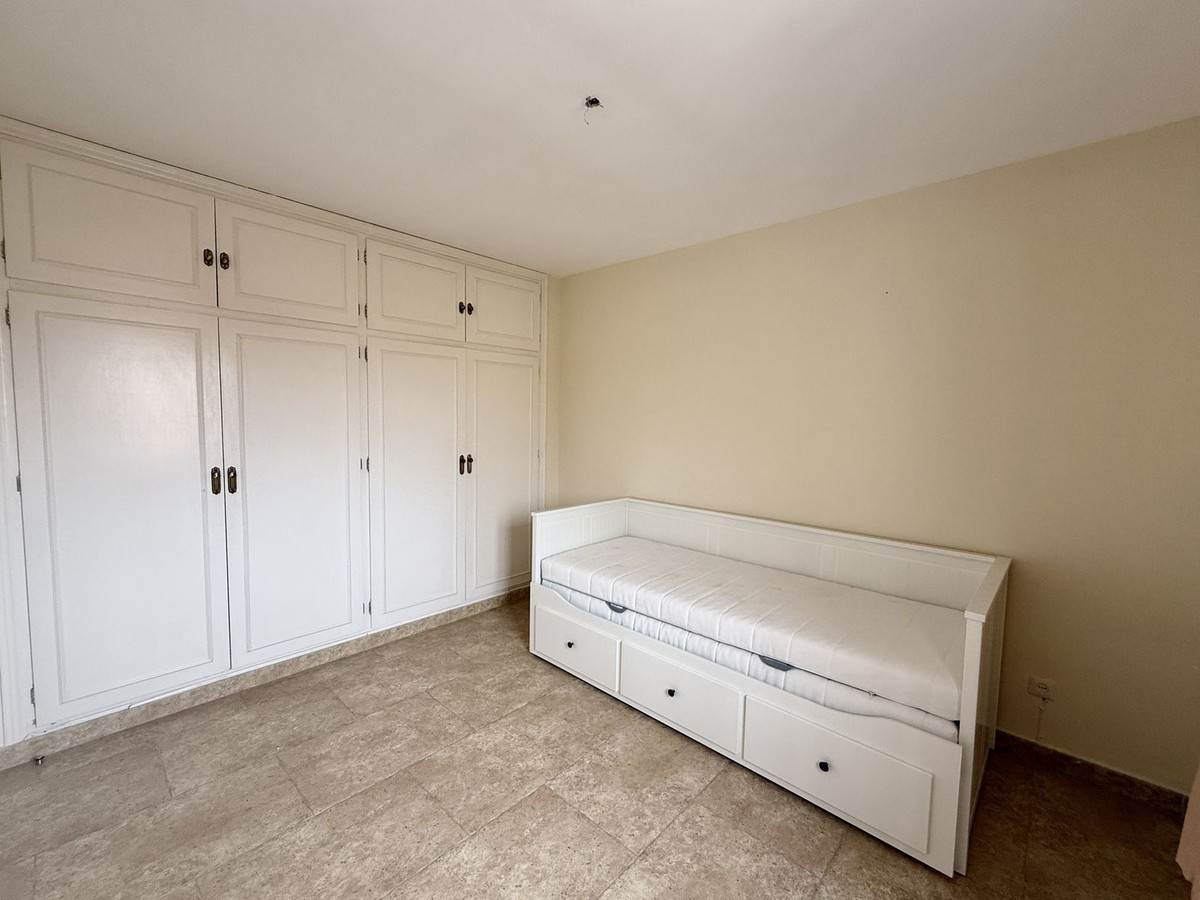 764348b069a9caba59771d97dd43d7be - 19