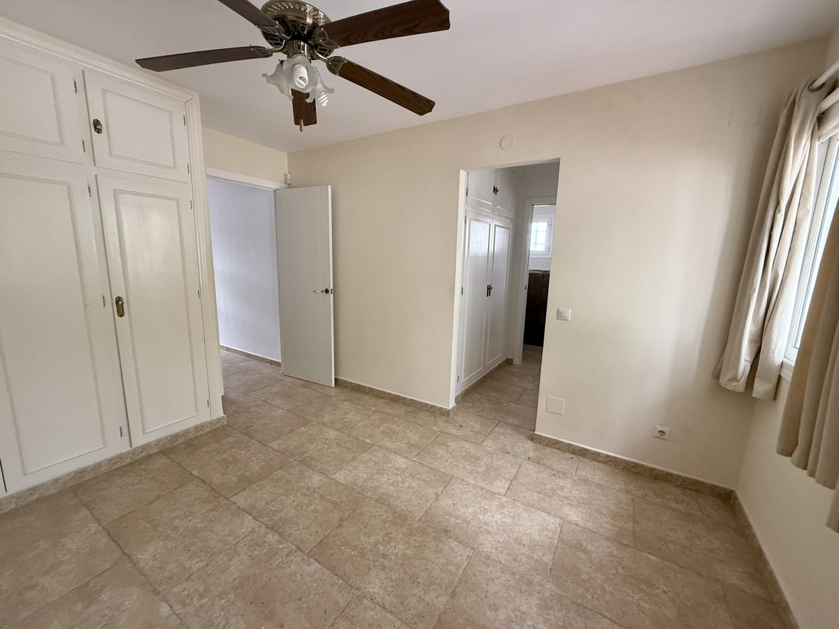 764348b069a9caba59771d97dd43d7be - 24