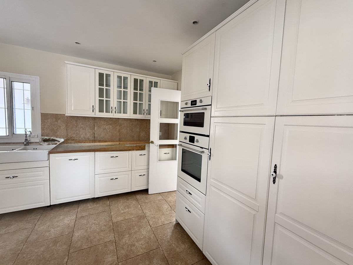 764348b069a9caba59771d97dd43d7be - 9