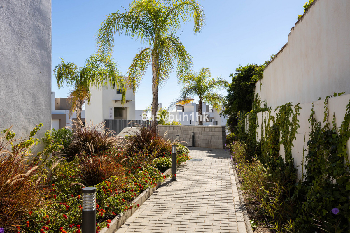 7685f719852bf57fbd0757bb789da733 - 43