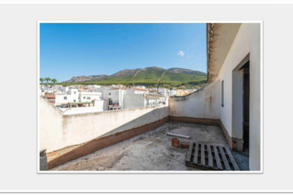 77dec6b4e9ca3e4297aa2083a0825c7e - 10