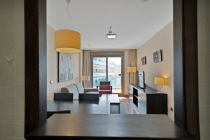 7830c673ee95111c16d3feeb3f958bc1 - 13