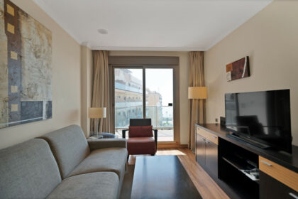 7830c673ee95111c16d3feeb3f958bc1 - 14