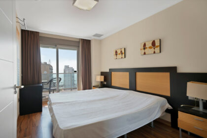 7830c673ee95111c16d3feeb3f958bc1 - 25