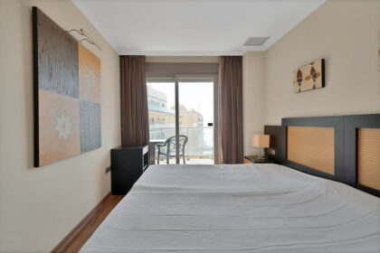 7830c673ee95111c16d3feeb3f958bc1 - 27