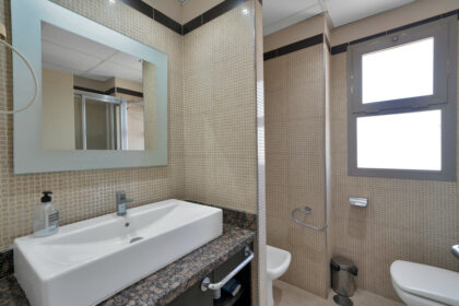 7830c673ee95111c16d3feeb3f958bc1 - 31