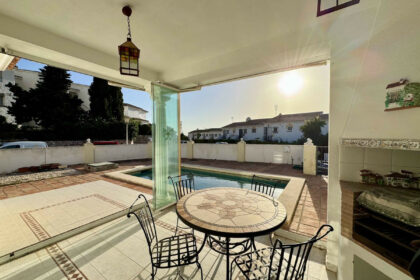 789079ad985d2f8e6e7f87b6dca8603e - 12