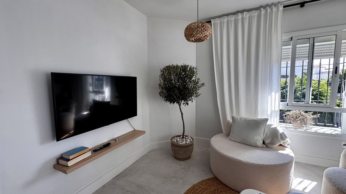 78c1b63a5405bb98a0ec7dff42188541 - 2