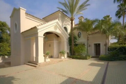 7944fe2bc1407c34553f6346081a6da4 - 11