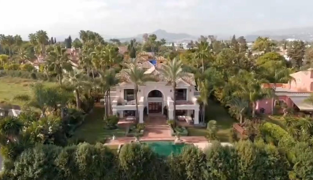 7944fe2bc1407c34553f6346081a6da4 - 14