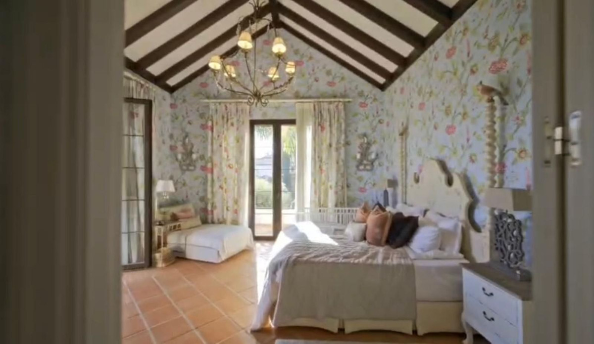 7944fe2bc1407c34553f6346081a6da4 - 7