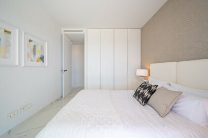 7a49d213482a97a8ef00e0dea57acccb - 18