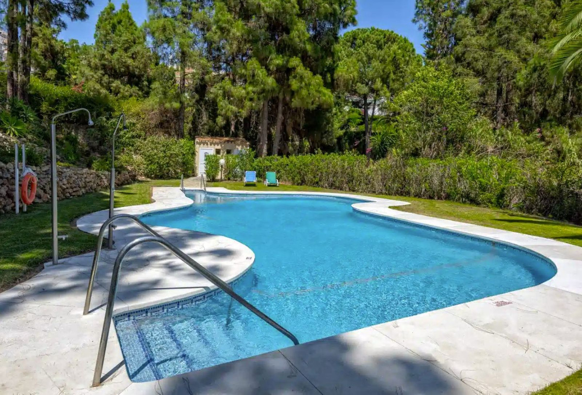 7bcc72b74650aead0eef43c7b9ba9b0c - 17